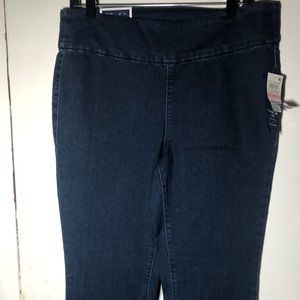 Women Charter club Pull on Denim 10